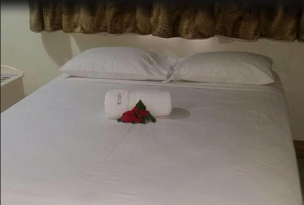 Grand Melanesian Hotel Nadi Buitenkant foto