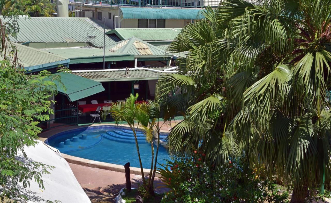 Grand Melanesian Hotel Nadi Buitenkant foto